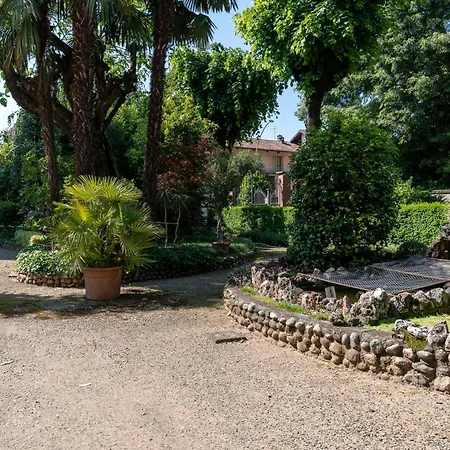 Le Camelie - Charme & Relax Pinerolo